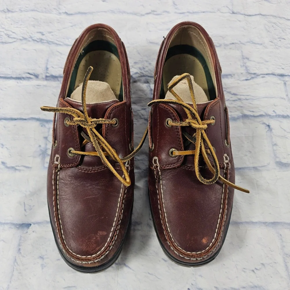 LL Bean Camp Moc Boat Shoes Mens 9.5 W Brown Leather Lug Sole Nautical Handsewn